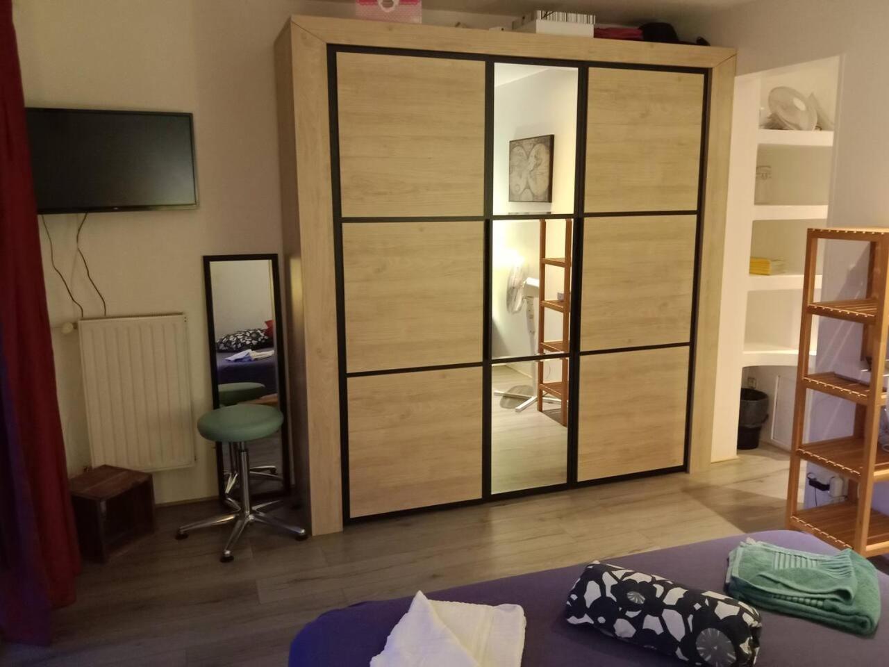Insolite 20 Apartment